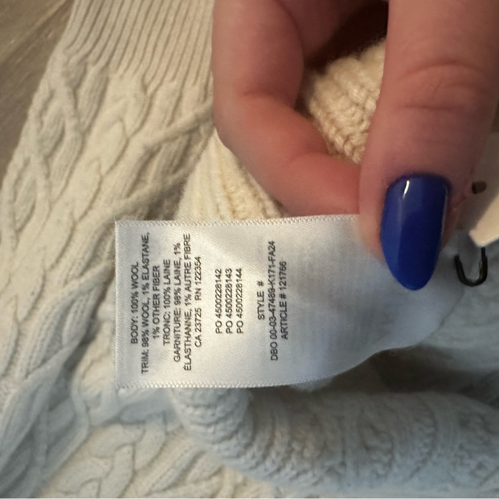 NWT Aritzia Nourish Sweater - Picture 5 of 5
